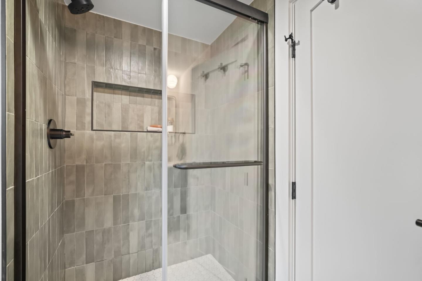 Detail Gallery Image 37 of 53 For 111 Poplar Ave, San Bruno,  CA 94066 - 4 Beds | 3 Baths