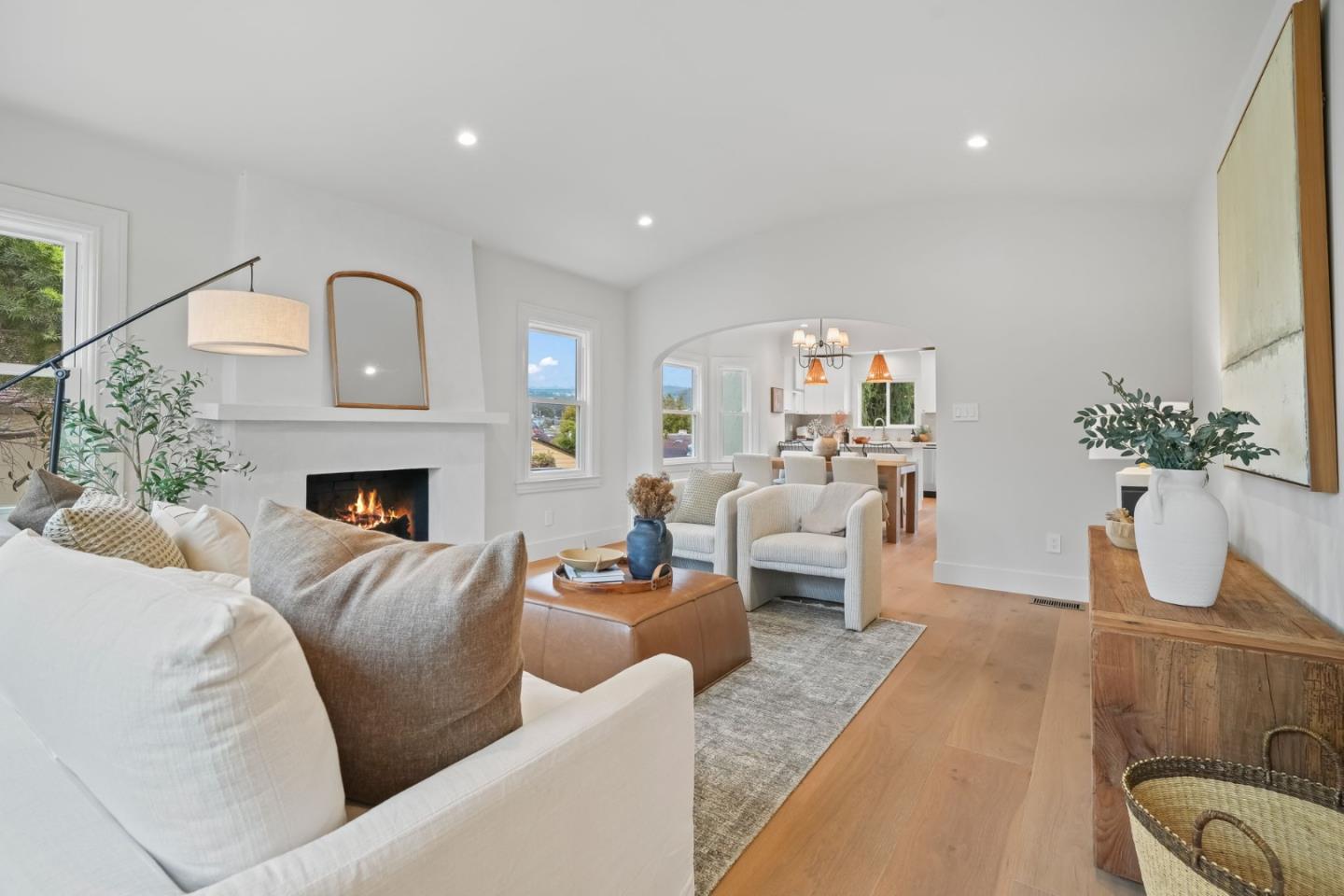 Detail Gallery Image 6 of 53 For 111 Poplar Ave, San Bruno,  CA 94066 - 4 Beds | 3 Baths