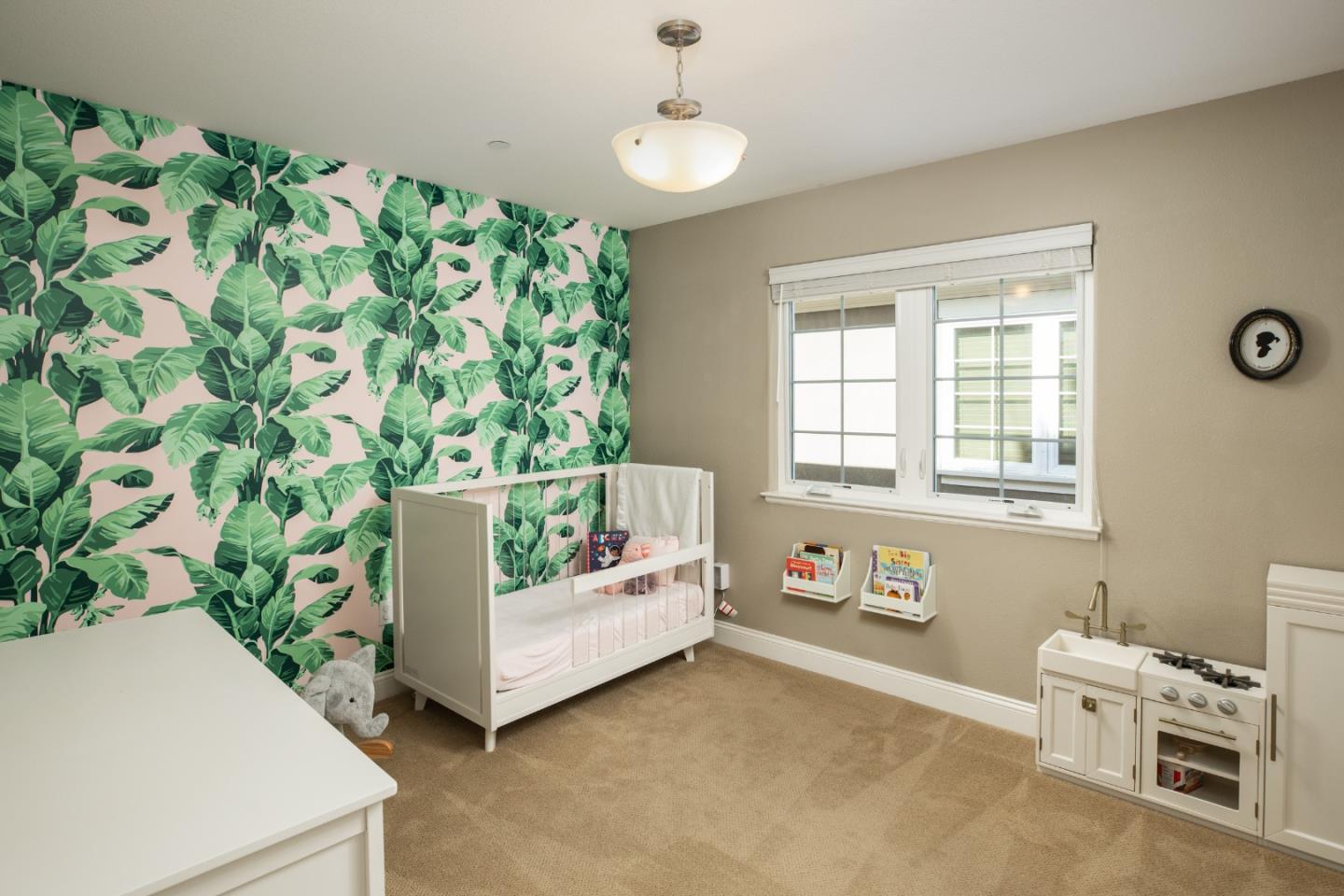 Detail Gallery Image 18 of 33 For 8 Kentfield Ct, Redwood City,  CA 94061 - 3 Beds | 2/1 Baths