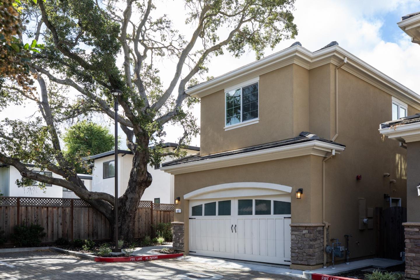 Detail Gallery Image 33 of 33 For 8 Kentfield Ct, Redwood City,  CA 94061 - 3 Beds | 2/1 Baths