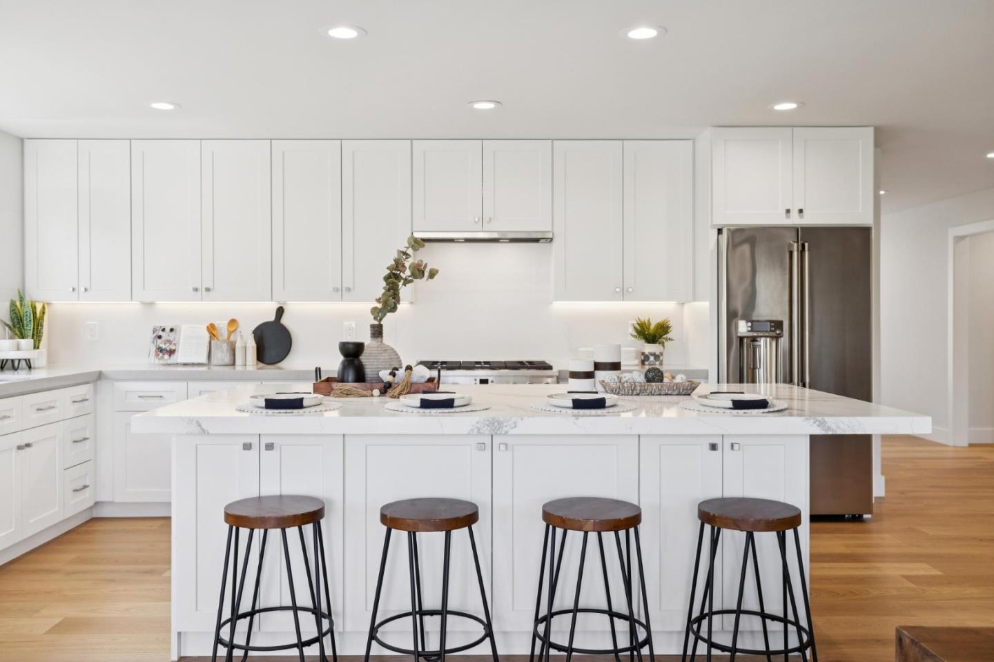 Detail Gallery Image 14 of 45 For 3942 Paladin Dr, San Jose,  CA 95124 - 4 Beds | 2 Baths