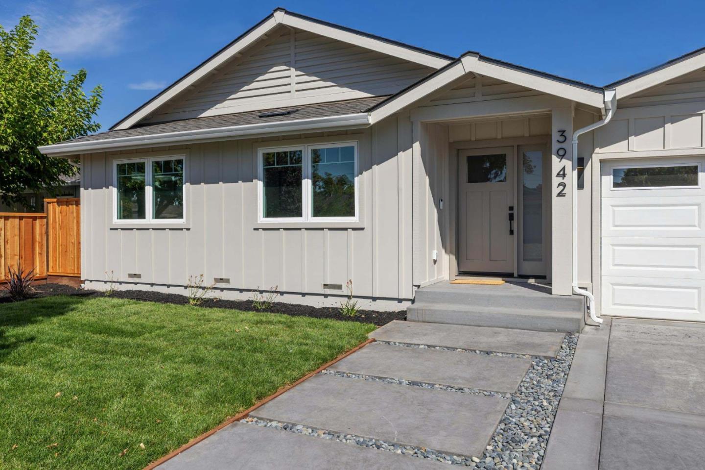 Detail Gallery Image 3 of 45 For 3942 Paladin Dr, San Jose,  CA 95124 - 4 Beds | 2 Baths