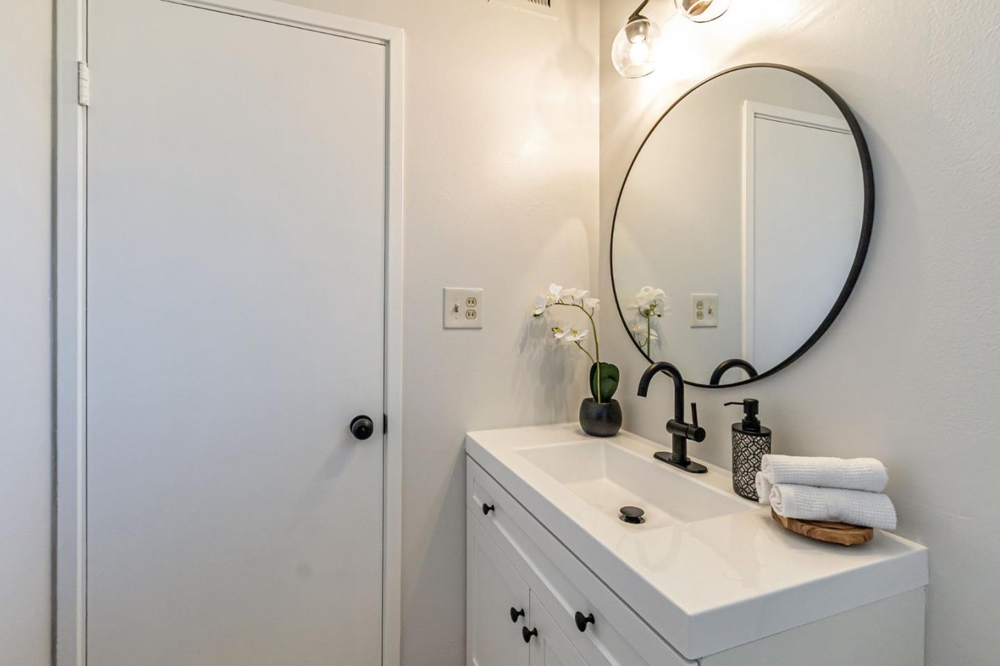 Detail Gallery Image 30 of 44 For 181 Del Medio Ave #307,  Mountain View,  CA 94040 - 2 Beds | 1 Baths