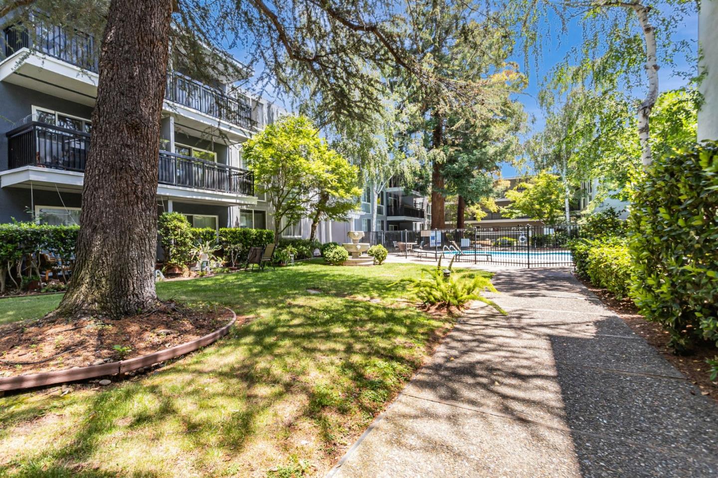 Detail Gallery Image 35 of 44 For 181 Del Medio Ave #307,  Mountain View,  CA 94040 - 2 Beds | 1 Baths