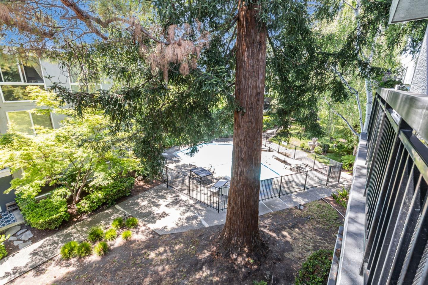 Detail Gallery Image 37 of 44 For 181 Del Medio Ave #307,  Mountain View,  CA 94040 - 2 Beds | 1 Baths