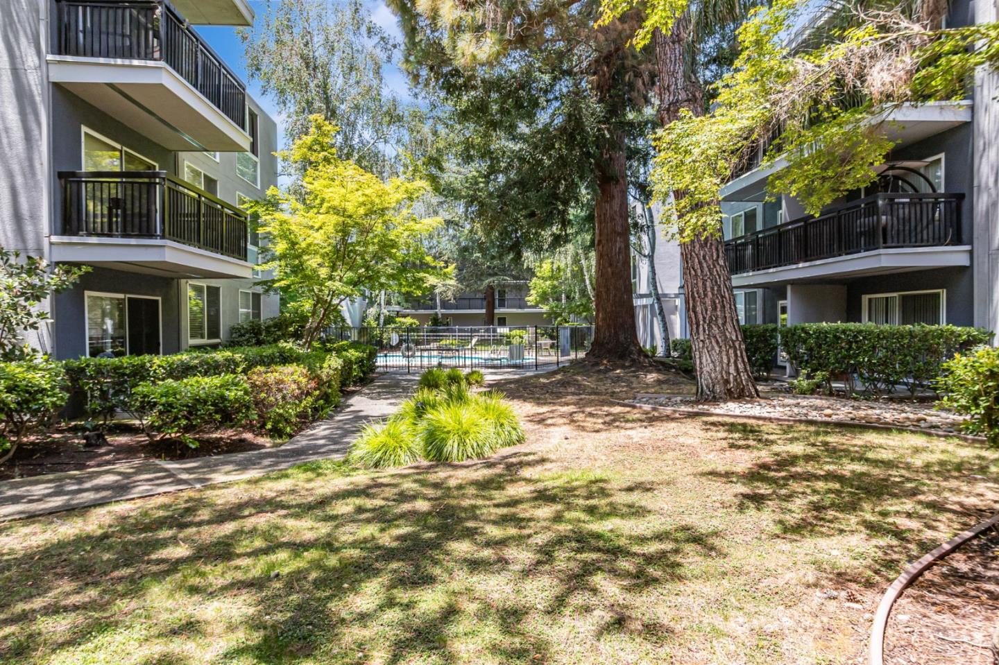 Detail Gallery Image 38 of 44 For 181 Del Medio Ave #307,  Mountain View,  CA 94040 - 2 Beds | 1 Baths