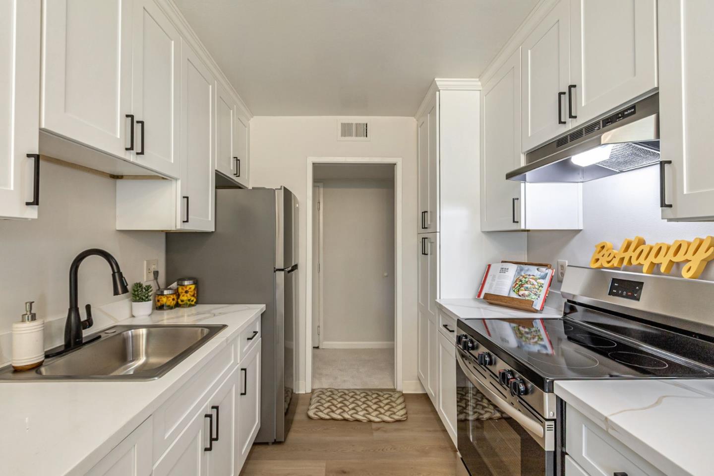 Detail Gallery Image 5 of 44 For 181 Del Medio Ave #307,  Mountain View,  CA 94040 - 2 Beds | 1 Baths