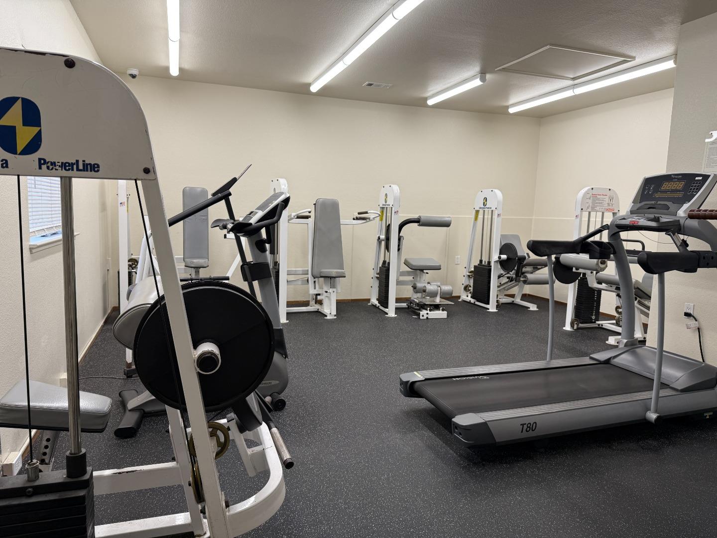 Detail Gallery Image 20 of 28 For 3241 Shadow Park Pl, San Jose,  CA 95121 - 2 Beds | 1 Baths