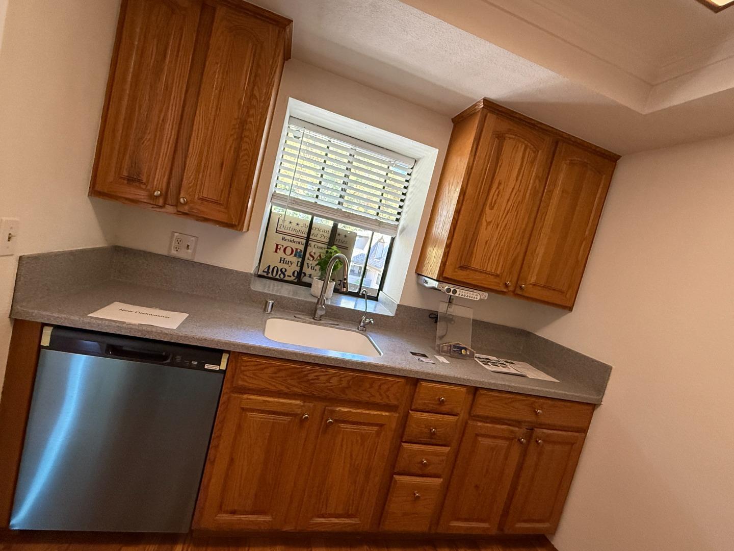 Detail Gallery Image 7 of 19 For 3241 Shadow Park Pl, San Jose,  CA 95121 - 2 Beds | 1 Baths