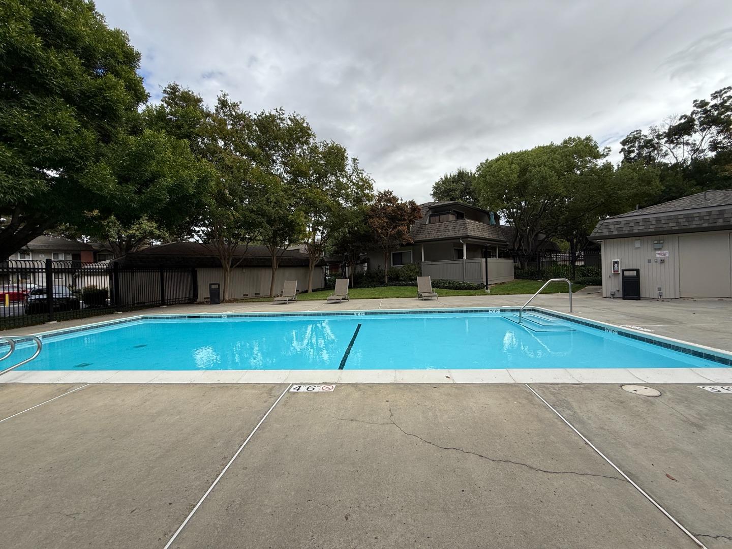 Detail Gallery Image 9 of 19 For 3241 Shadow Park Pl, San Jose,  CA 95121 - 2 Beds | 1 Baths