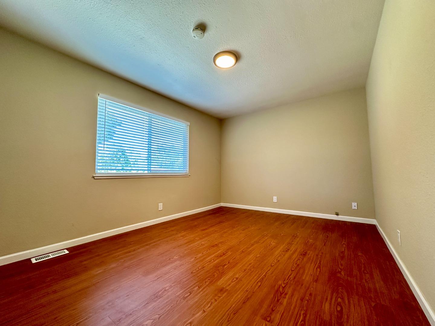Detail Gallery Image 19 of 31 For 2122 Arroyo Ct #3,  Pleasanton,  CA 94588 - 2 Beds | 1 Baths
