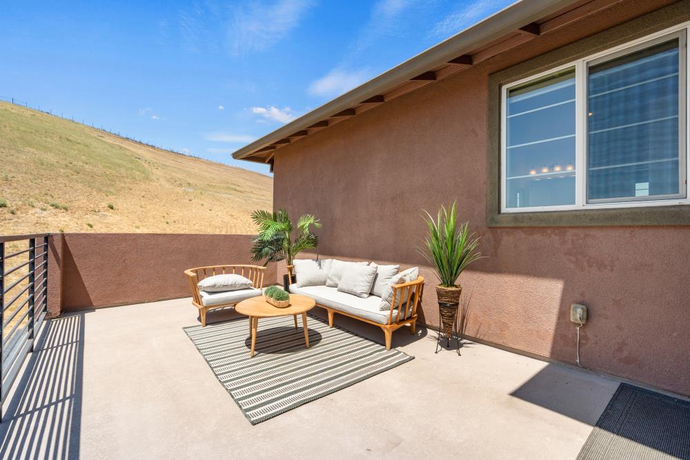 Detail Gallery Image 28 of 54 For 4190 Oak Knoll Dr, Dublin,  CA 94568 - 4 Beds | 3 Baths