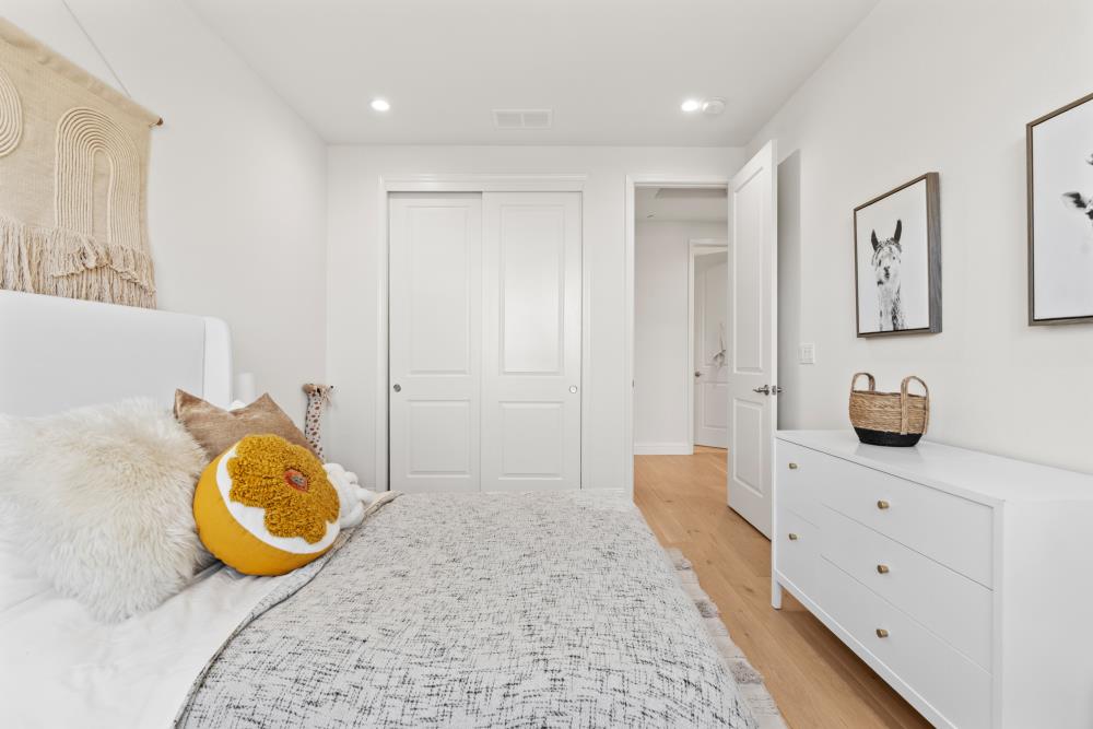 Detail Gallery Image 37 of 54 For 4190 Oak Knoll Dr, Dublin,  CA 94568 - 4 Beds | 3 Baths