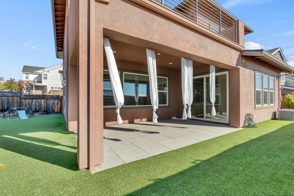 Detail Gallery Image 40 of 54 For 4190 Oak Knoll Dr, Dublin,  CA 94568 - 4 Beds | 3 Baths