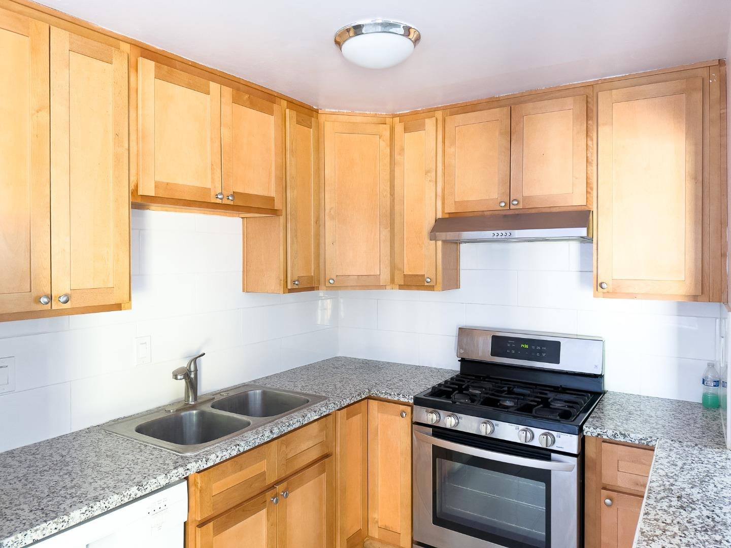 Detail Gallery Image 10 of 32 For 608 Balfour Dr, San Jose,  CA 95111 - – Beds | – Baths