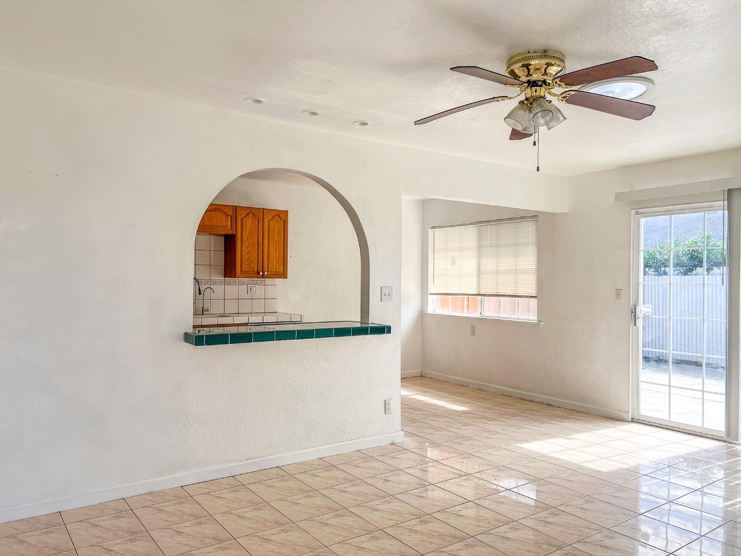 Detail Gallery Image 2 of 32 For 608 Balfour Dr, San Jose,  CA 95111 - – Beds | – Baths