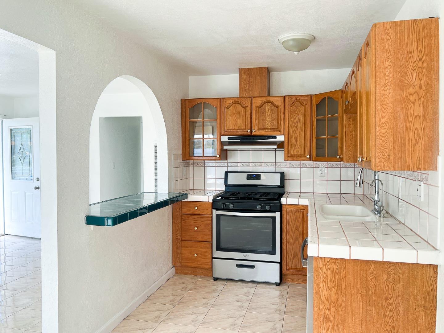 Detail Gallery Image 3 of 32 For 608 Balfour Dr, San Jose,  CA 95111 - – Beds | – Baths