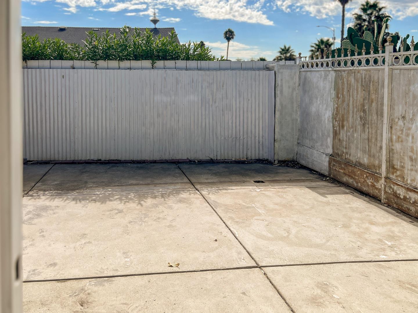 Detail Gallery Image 5 of 32 For 608 Balfour Dr, San Jose,  CA 95111 - – Beds | – Baths