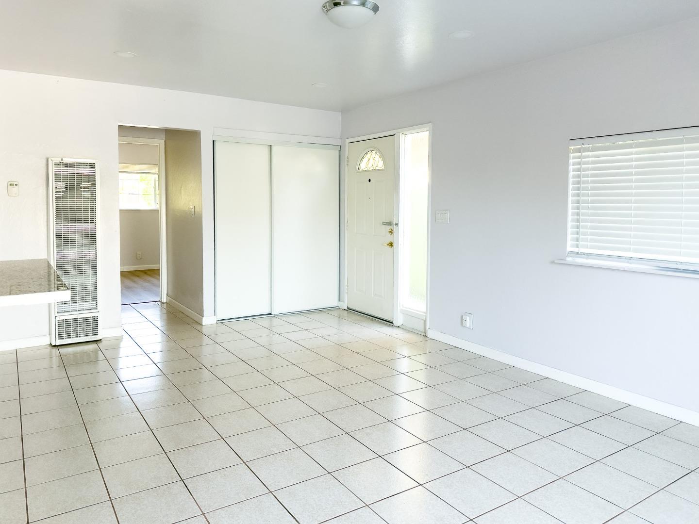 Detail Gallery Image 9 of 32 For 608 Balfour Dr, San Jose,  CA 95111 - – Beds | – Baths