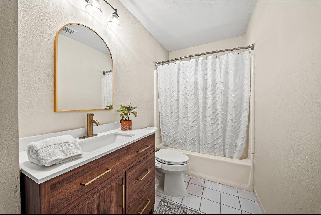 Detail Gallery Image 22 of 47 For 175 Merry Ln, Aptos,  CA 95003 - 4 Beds | 3 Baths