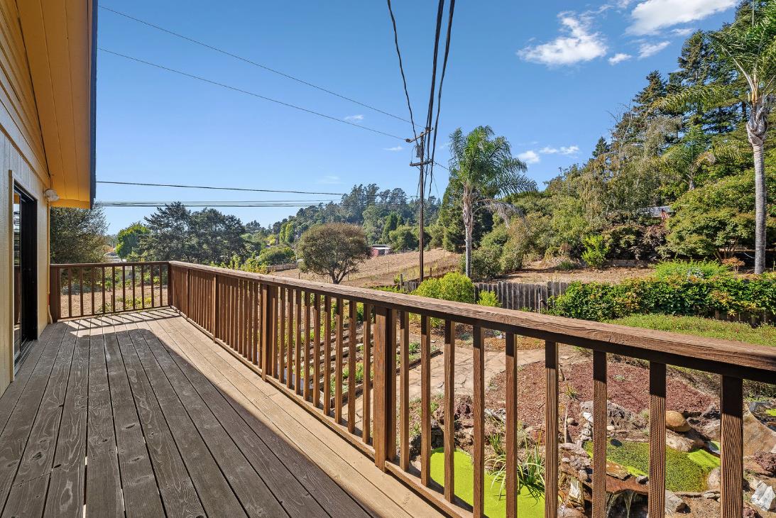 Detail Gallery Image 28 of 47 For 175 Merry Ln, Aptos,  CA 95003 - 4 Beds | 3 Baths