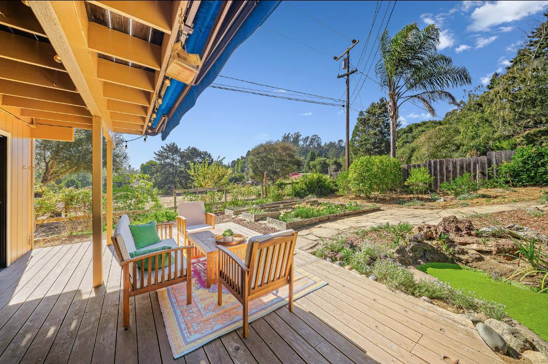 Detail Gallery Image 30 of 47 For 175 Merry Ln, Aptos,  CA 95003 - 4 Beds | 3 Baths