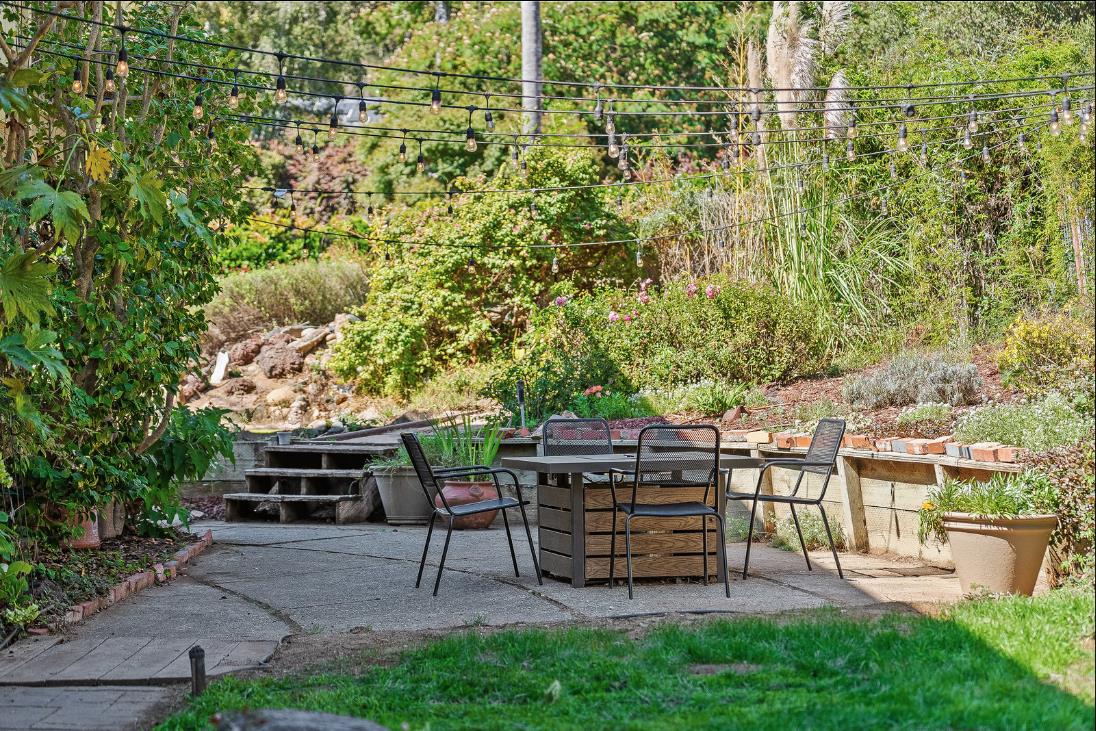 Detail Gallery Image 37 of 47 For 175 Merry Ln, Aptos,  CA 95003 - 4 Beds | 3 Baths