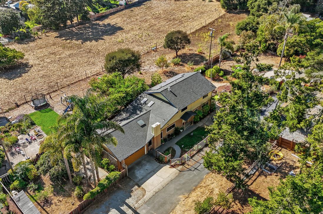 Detail Gallery Image 42 of 47 For 175 Merry Ln, Aptos,  CA 95003 - 4 Beds | 3 Baths