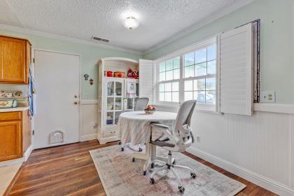 Detail Gallery Image 9 of 24 For 17959 Pesante Rd, Salinas,  CA 93907 - 3 Beds | 2 Baths