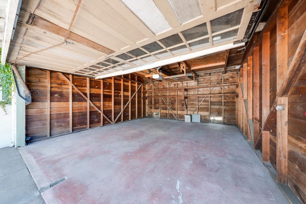 Detail Gallery Image 14 of 16 For 1103 Mission St, Santa Cruz,  CA 95060 - 3 Beds | 1/1 Baths