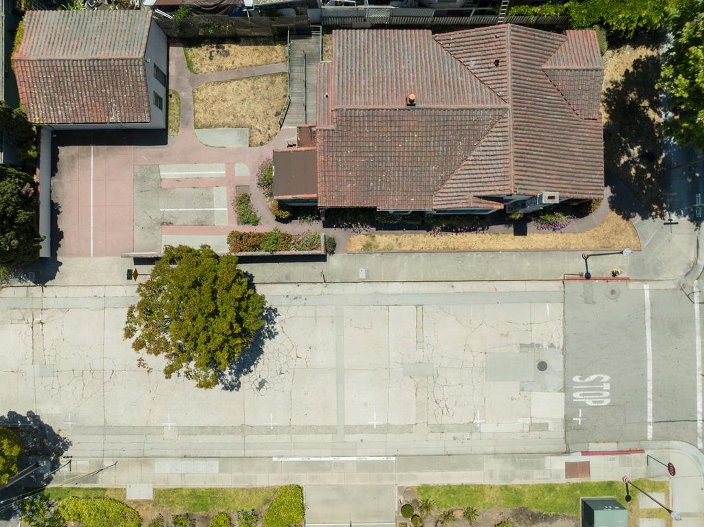 Detail Gallery Image 15 of 16 For 1103 Mission St, Santa Cruz,  CA 95060 - 3 Beds | 1/1 Baths