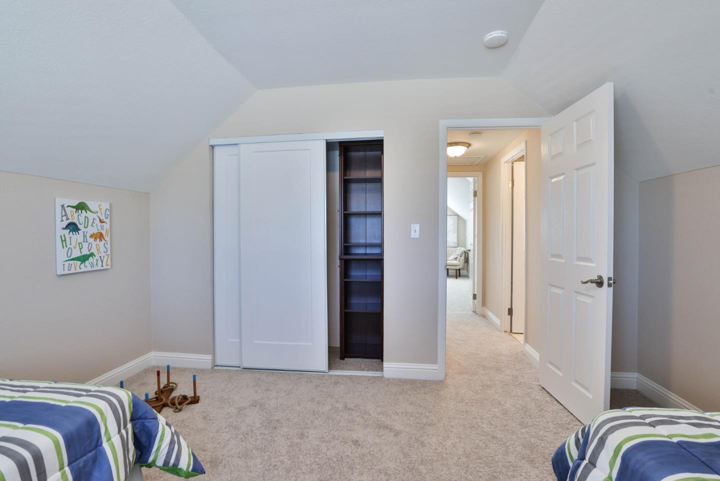 Detail Gallery Image 14 of 36 For 6025 Radcliffe Ave, Newark,  CA 94560 - 4 Beds | 2 Baths