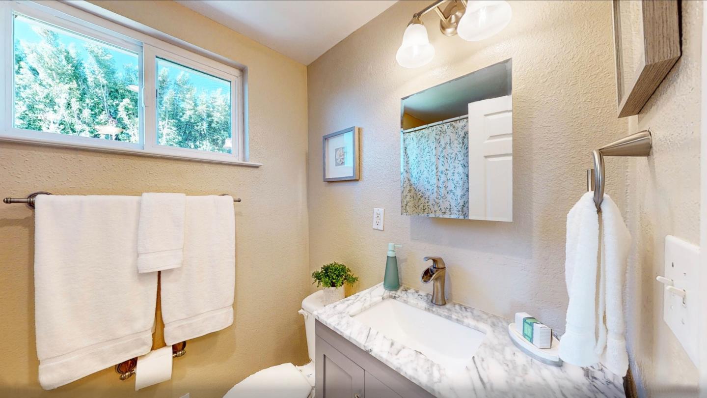 Detail Gallery Image 19 of 36 For 6025 Radcliffe Ave, Newark,  CA 94560 - 4 Beds | 2 Baths