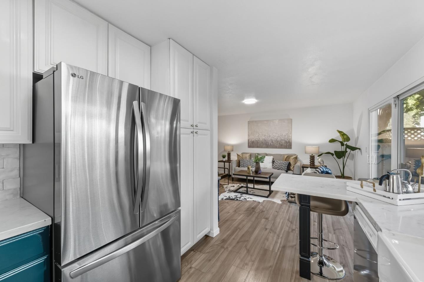 Detail Gallery Image 13 of 40 For 971 Marquette Ln, Foster City,  CA 94404 - 4 Beds | 2/1 Baths