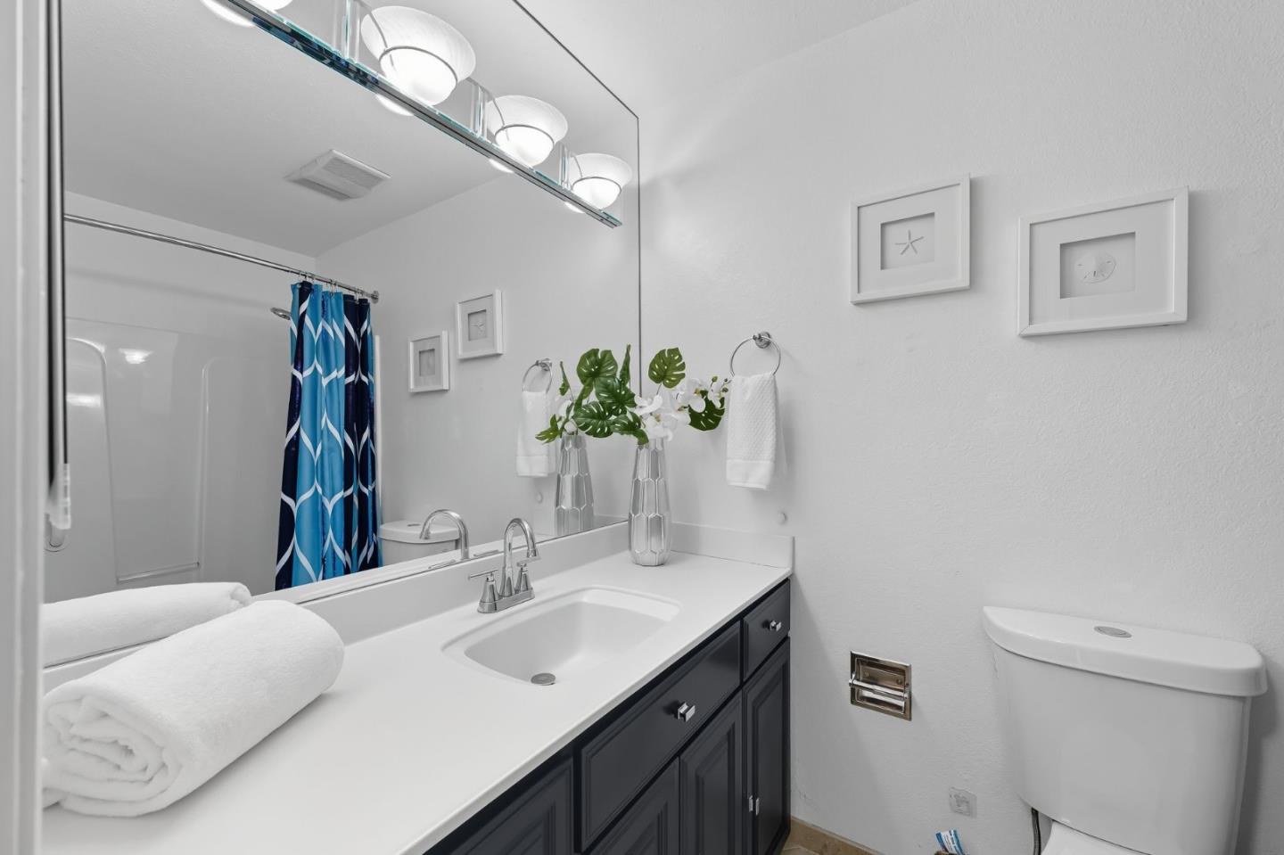 Detail Gallery Image 28 of 40 For 971 Marquette Ln, Foster City,  CA 94404 - 4 Beds | 2/1 Baths