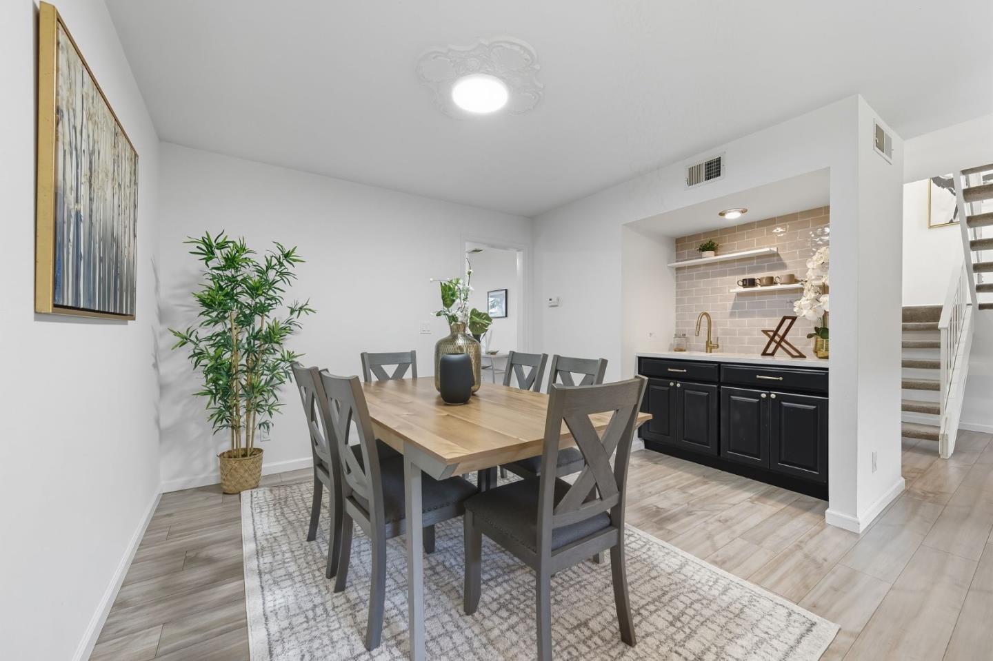 Detail Gallery Image 8 of 40 For 971 Marquette Ln, Foster City,  CA 94404 - 4 Beds | 2/1 Baths