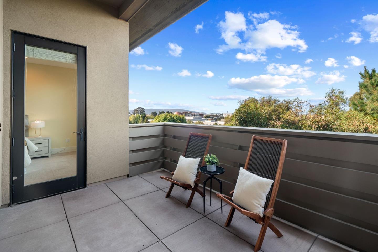 Detail Gallery Image 15 of 23 For 1838 Ogden Dr #413,  Burlingame,  CA 94010 - 3 Beds | 2 Baths