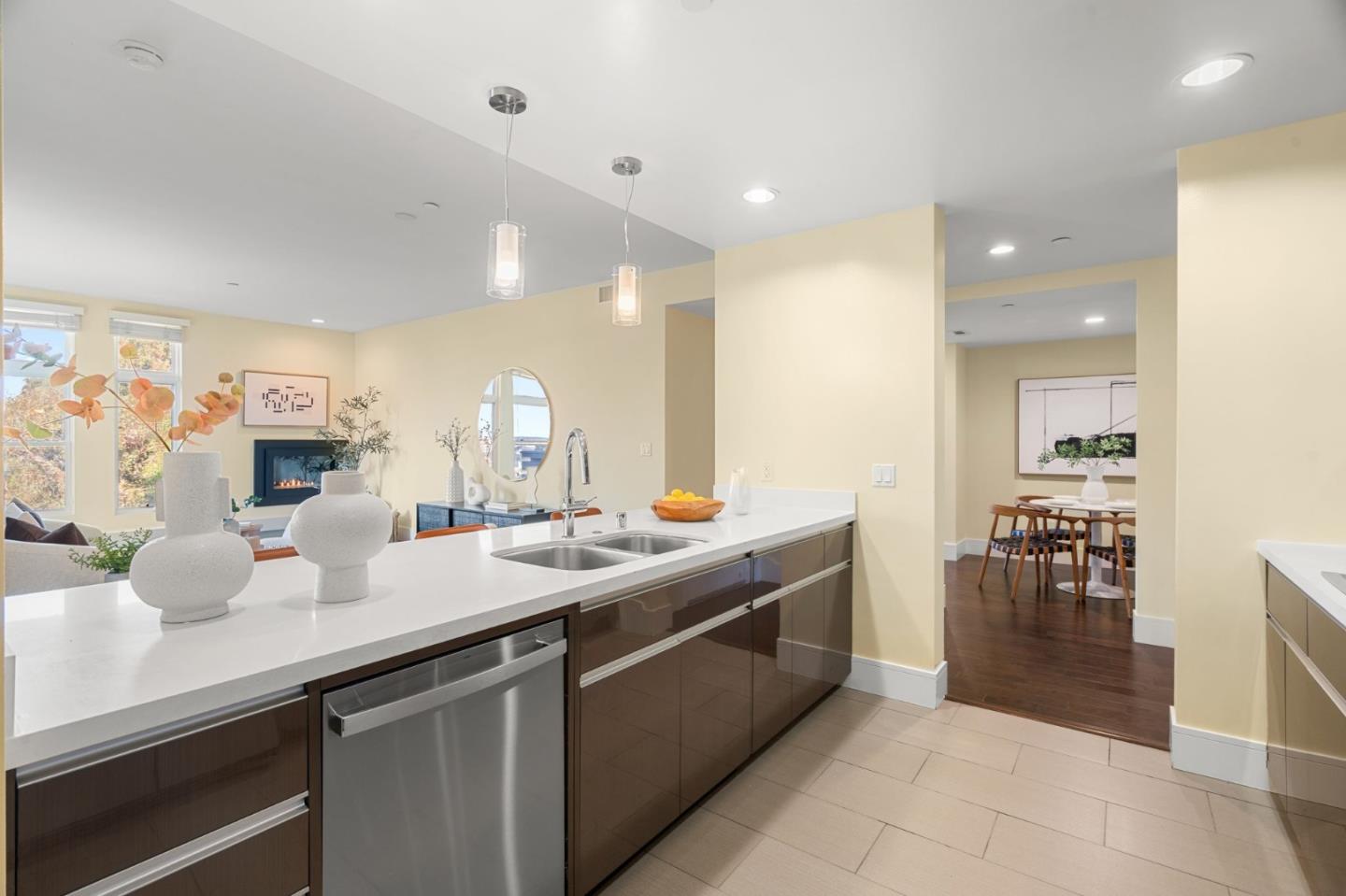 Detail Gallery Image 5 of 23 For 1838 Ogden Dr #413,  Burlingame,  CA 94010 - 3 Beds | 2 Baths