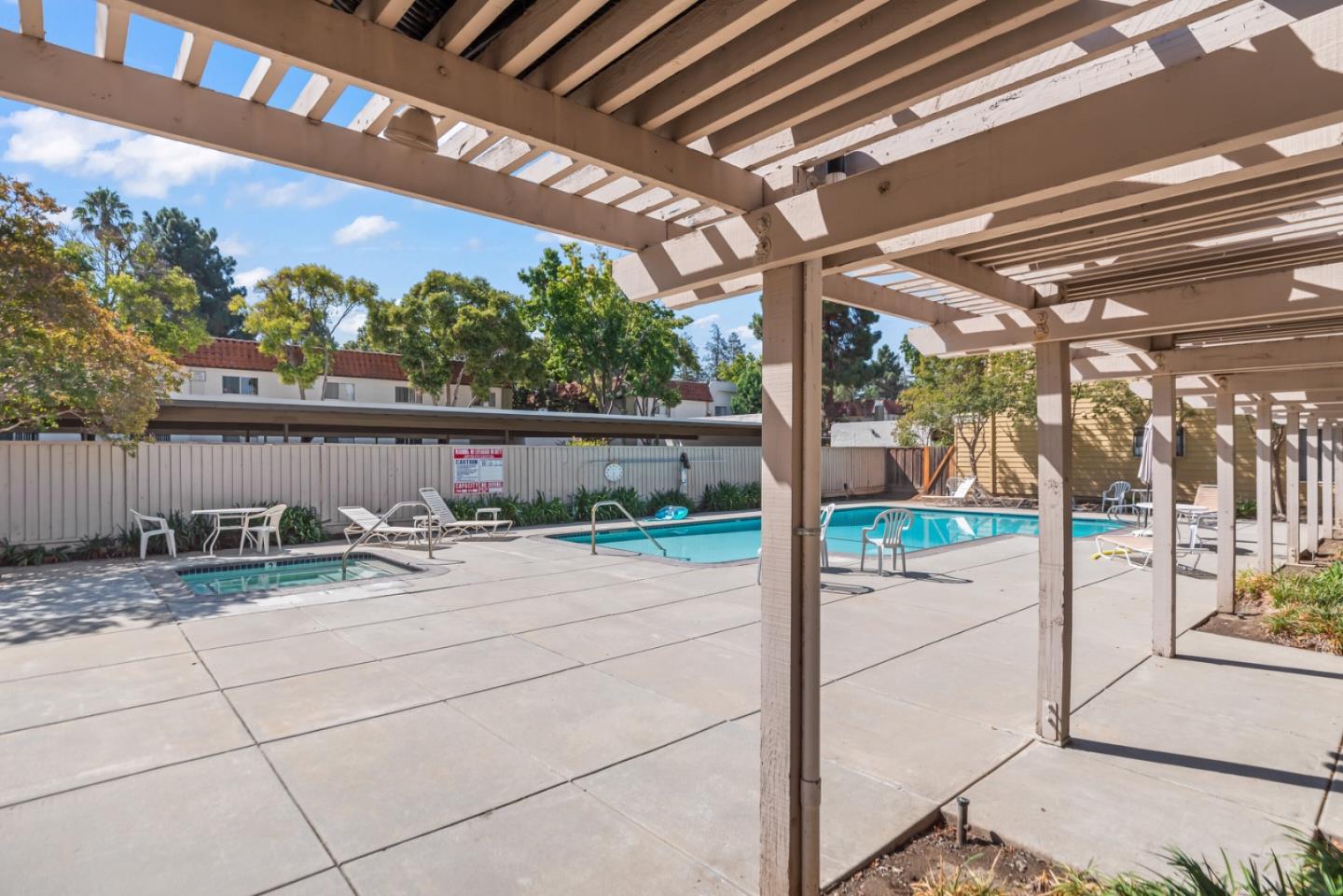 Detail Gallery Image 35 of 37 For 461 Northlake Dr #22,  San Jose,  CA 95117 - 2 Beds | 2 Baths