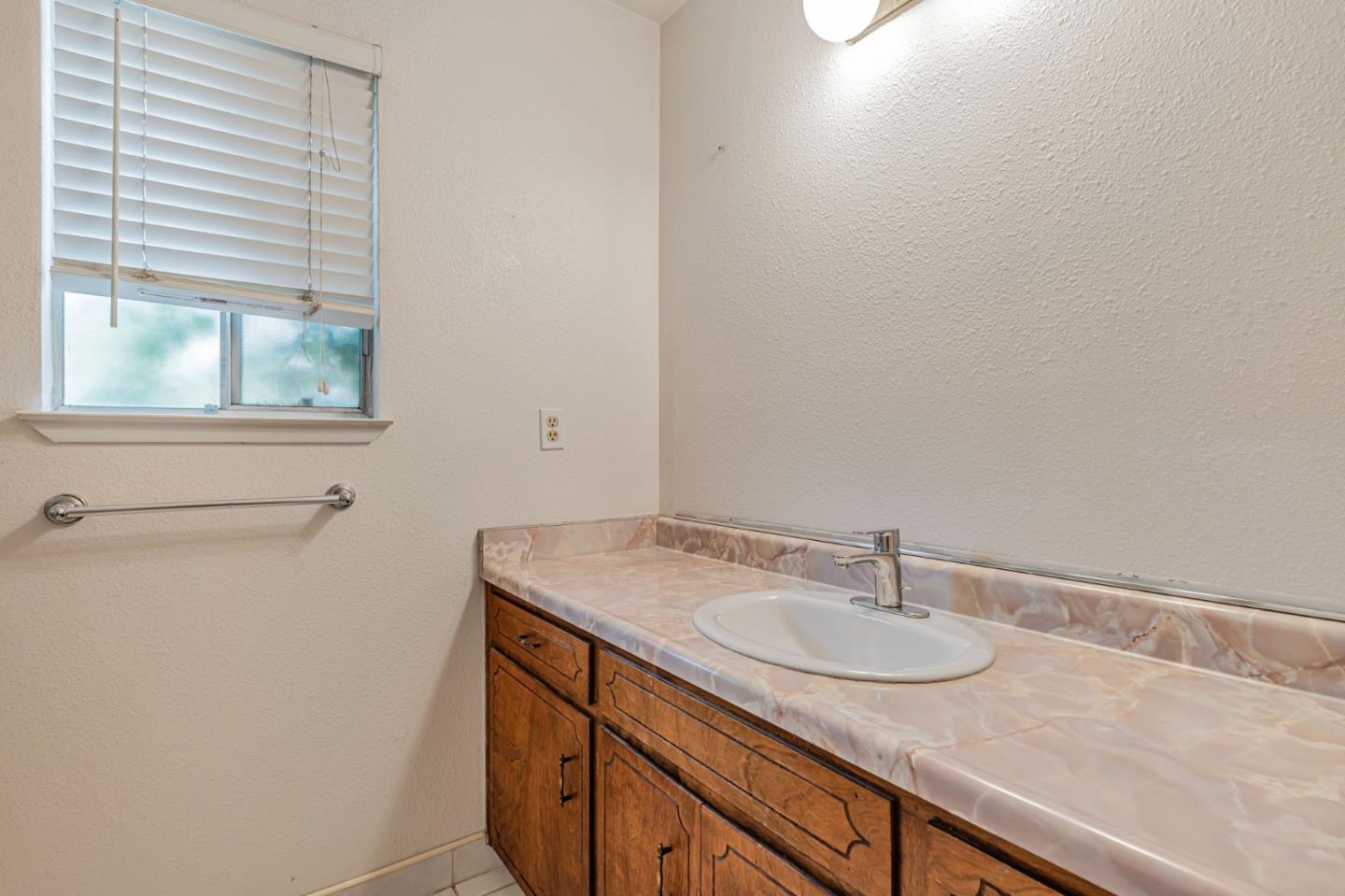Detail Gallery Image 24 of 36 For 2451 Brodalski St, Atwater,  CA 95301 - 3 Beds | 2 Baths