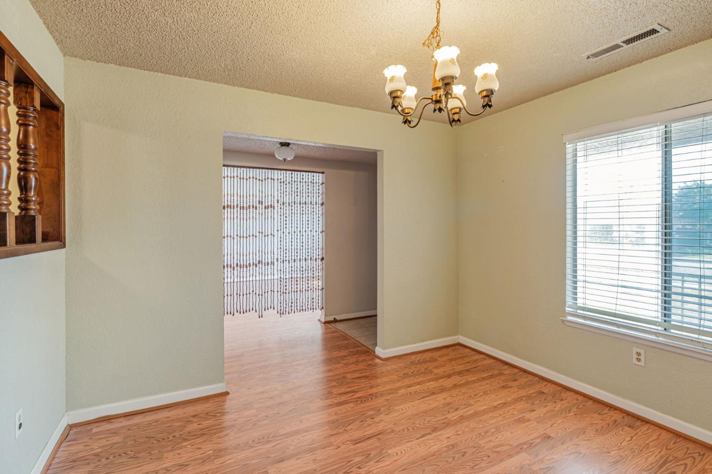 Detail Gallery Image 8 of 36 For 2451 Brodalski St, Atwater,  CA 95301 - 3 Beds | 2 Baths