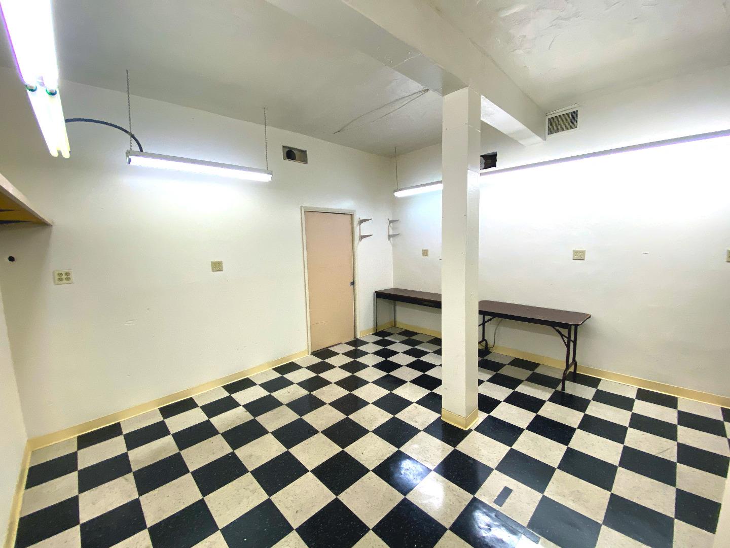 Detail Gallery Image 7 of 17 For 231 Main St, Salinas,  CA 93901 - – Beds | – Baths