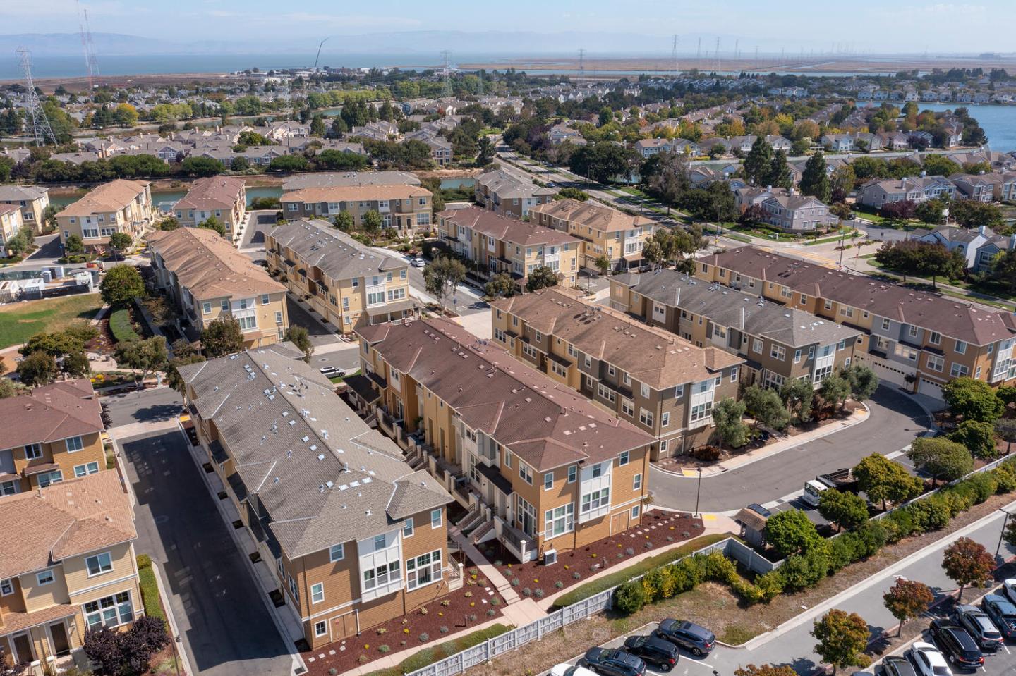 Detail Gallery Image 29 of 30 For 31 Bremerton Cir, Redwood Shores,  CA 94065 - 2 Beds | 2/1 Baths