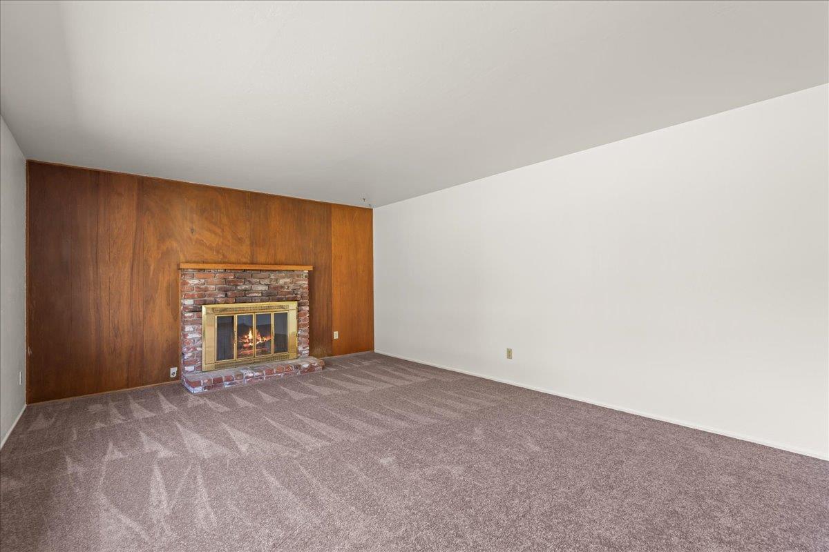 Detail Gallery Image 10 of 36 For 22 Easton Rd, Royal Oaks,  CA 95076 - 3 Beds | 2 Baths