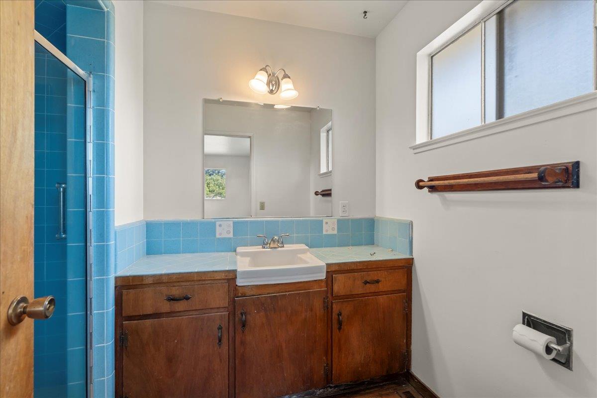 Detail Gallery Image 27 of 36 For 22 Easton Rd, Royal Oaks,  CA 95076 - 3 Beds | 2 Baths