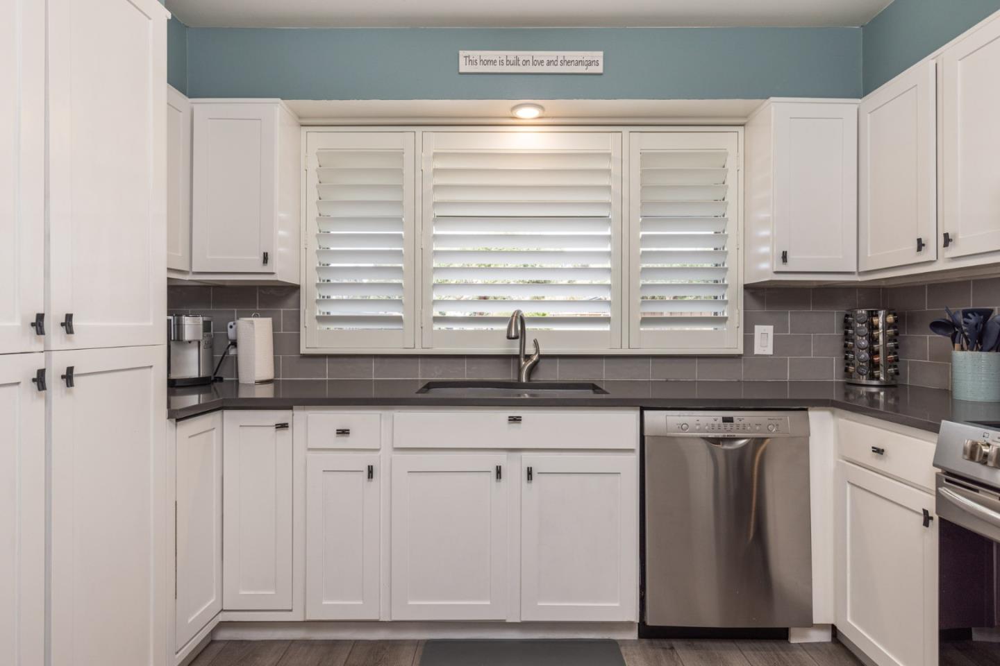 Detail Gallery Image 11 of 32 For 64 Del Mesa Carmel, Carmel,  CA 93923 - 2 Beds | 2 Baths