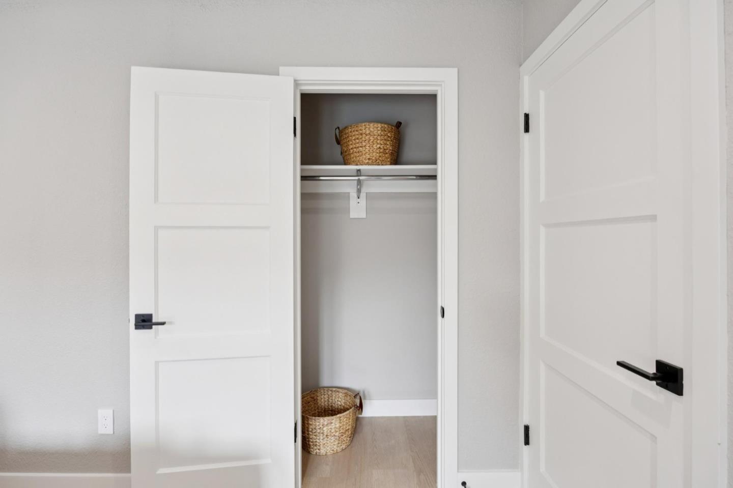 Detail Gallery Image 33 of 105 For 34 Arlington Dr, South San Francisco,  CA 94080 - 3 Beds | 2 Baths