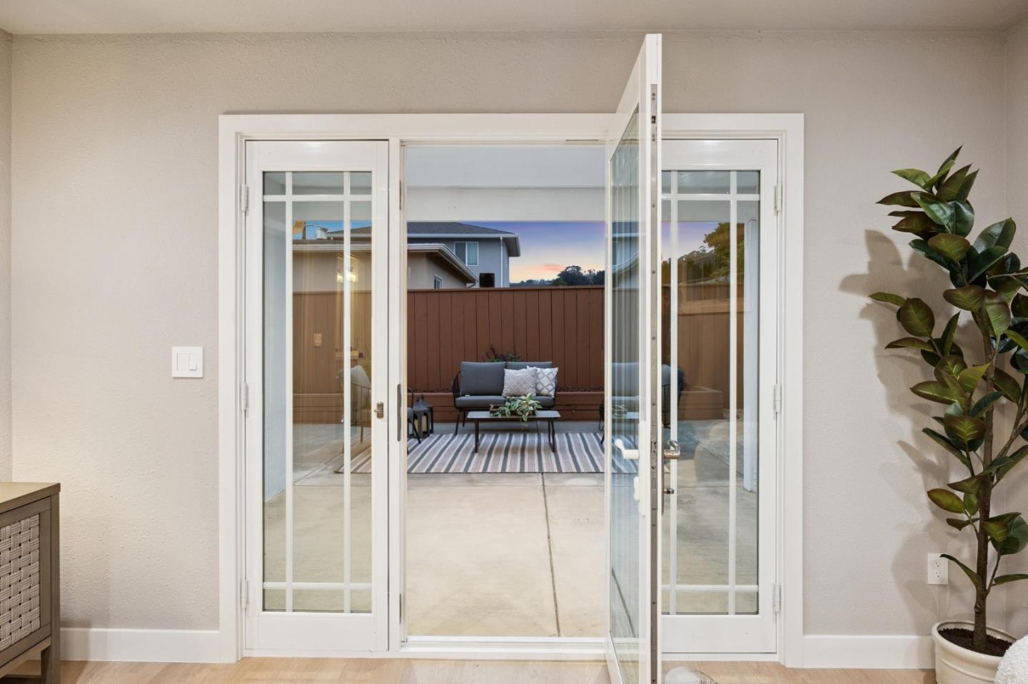 Detail Gallery Image 81 of 105 For 34 Arlington Dr, South San Francisco,  CA 94080 - 3 Beds | 2 Baths