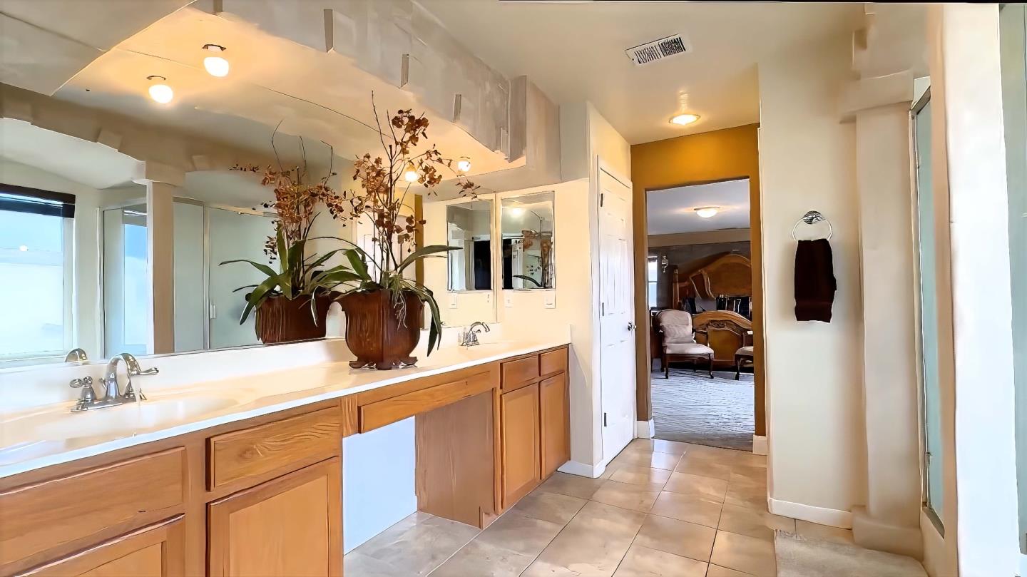 Detail Gallery Image 21 of 32 For 209 Sirrah Way, Greenfield,  CA 93927 - 4 Beds | 4 Baths