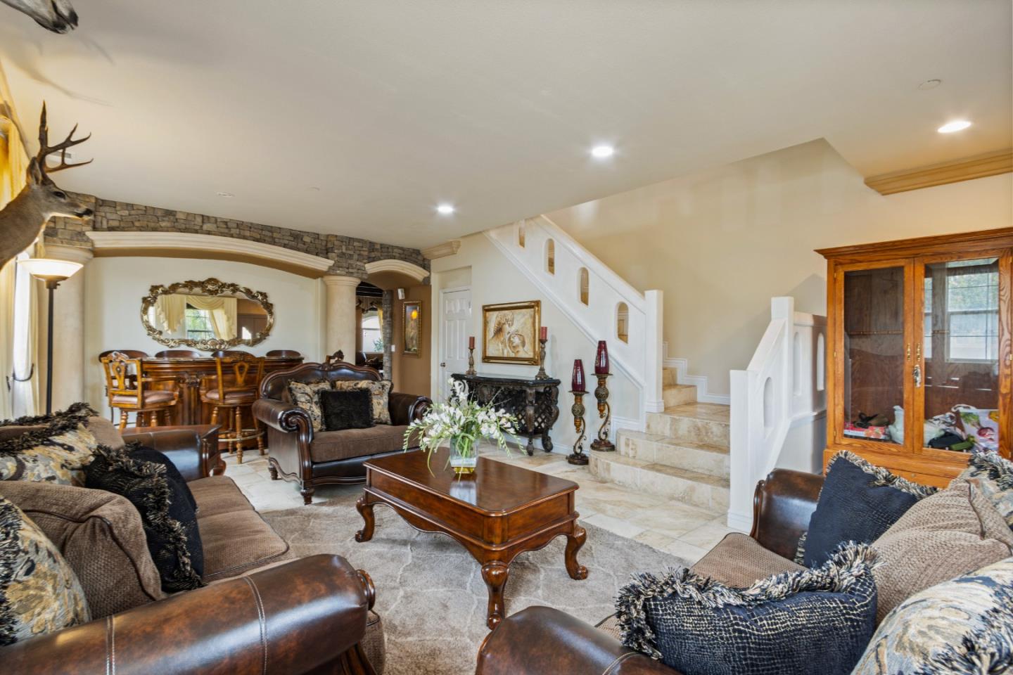 Detail Gallery Image 3 of 32 For 209 Sirrah Way, Greenfield,  CA 93927 - 4 Beds | 4 Baths